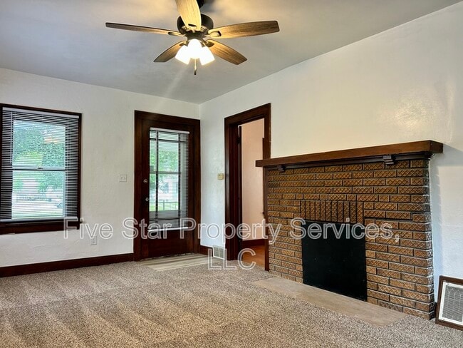 Photo - 2360 S 9th St