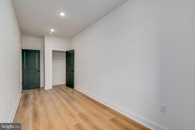 Photo - 1222 W Silver St