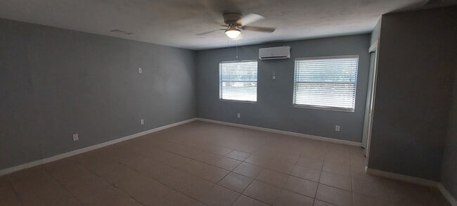 Photo - 230 Desoto St Unit 2