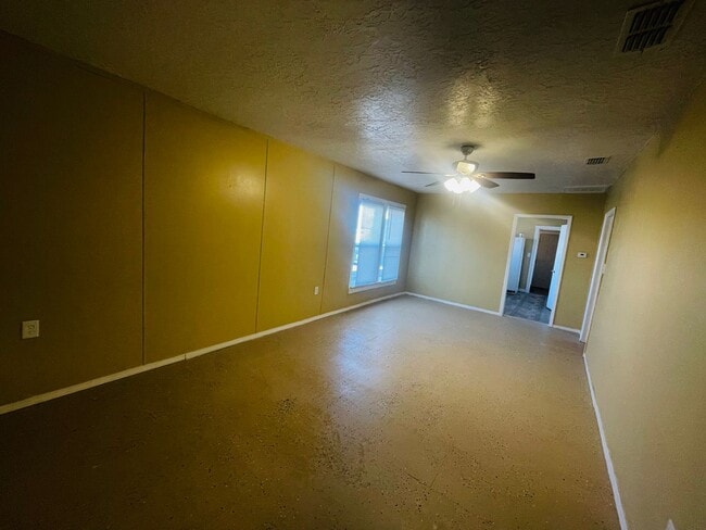 Photo - 501 S Avenue B Unidad 1