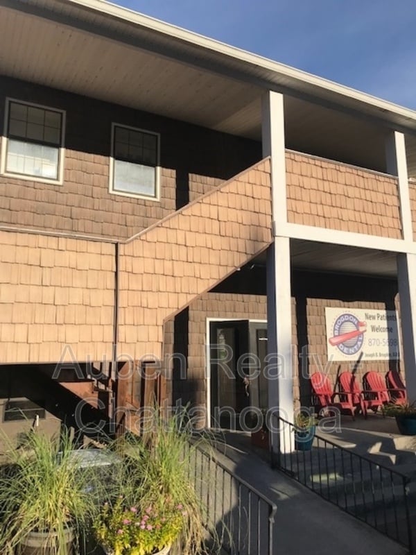 Building Photo - 3925 Redding Rd Unit Apt. 206