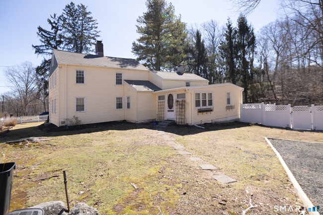 Photo - 1187 Mt Carmel Ave