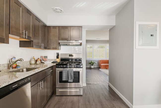 Fairway Ridge Apartments and Townhomes