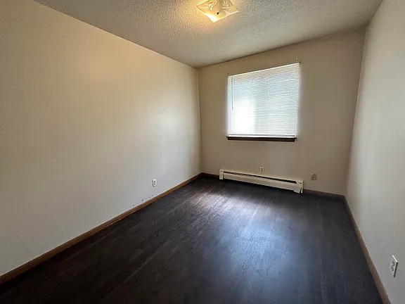 Photo - 1321 Division St