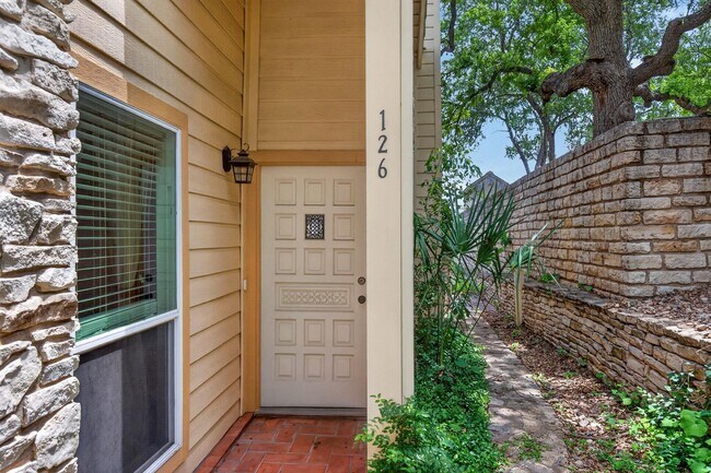 Photo - 1215 Hi Stirrup Unit 126