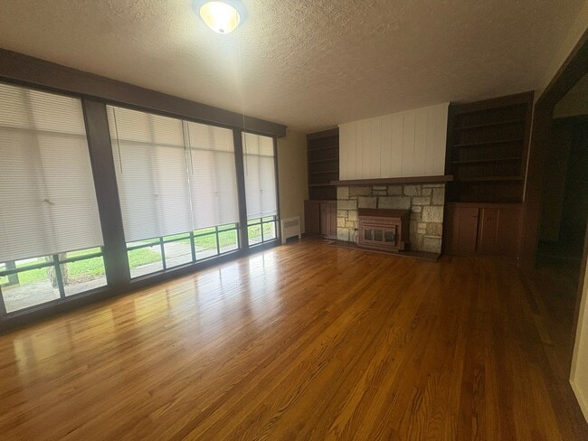 Photo - 60 Fountain Ter