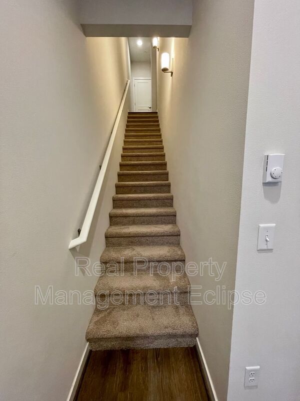 10938 NE 189th St Unit D