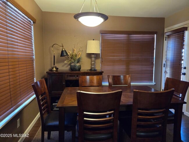 Photo - 6651 N Campbell Ave Unidad APT 181