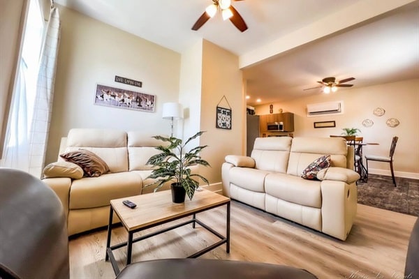 Photo - 1528 5th St Unidad Blue