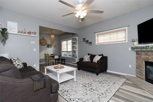 Photo - 2100 Meadow Chase Ln