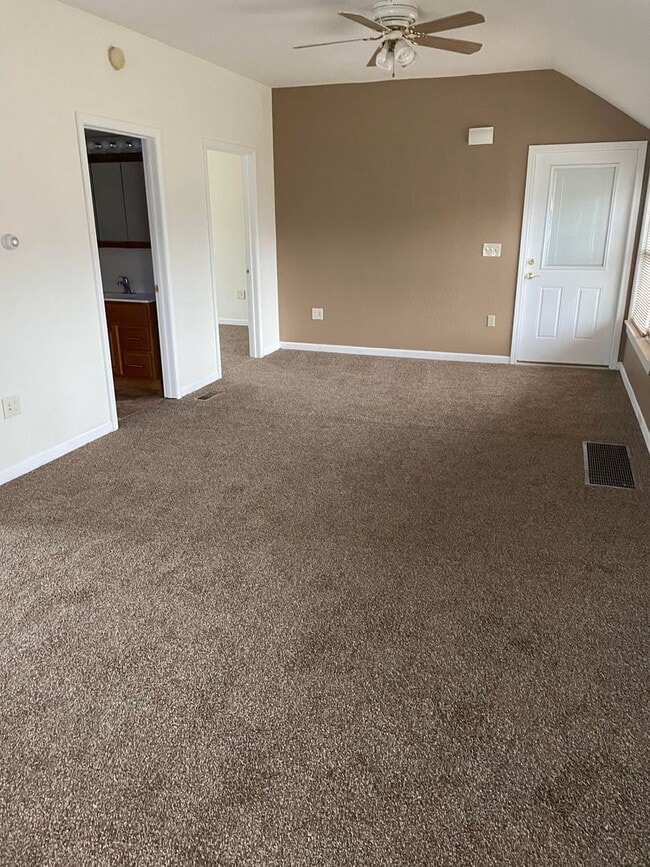 Building Photo - 3728 Torrance Dr Unit 3728 Torrance Drive Rental