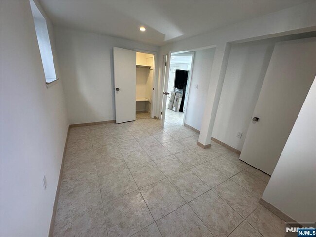 219 Cliff St Unit G