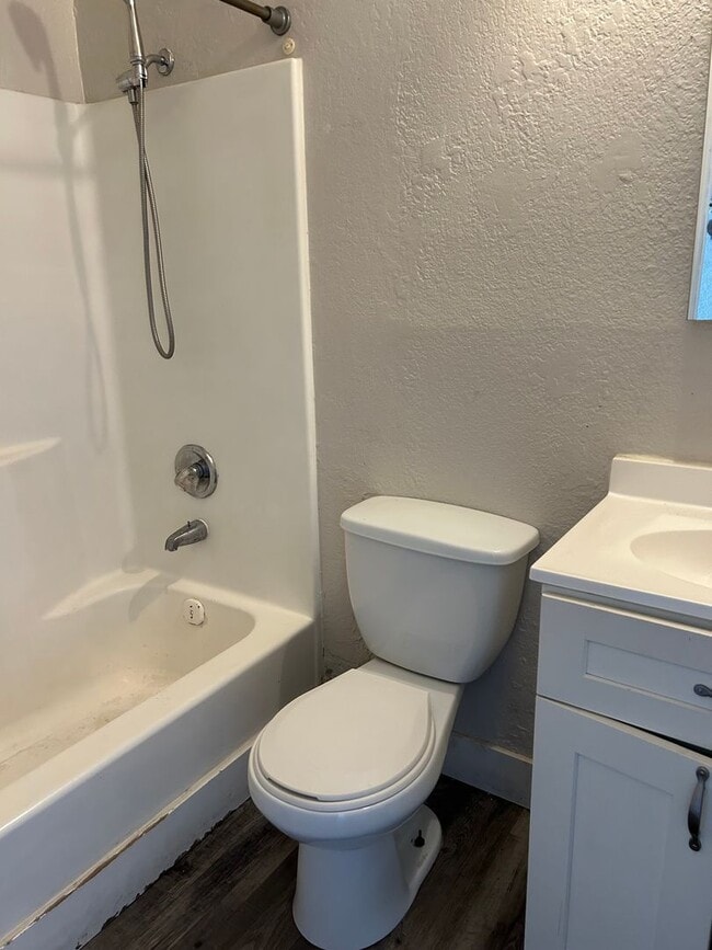 Photo - Close to bart Station and park Unit 1