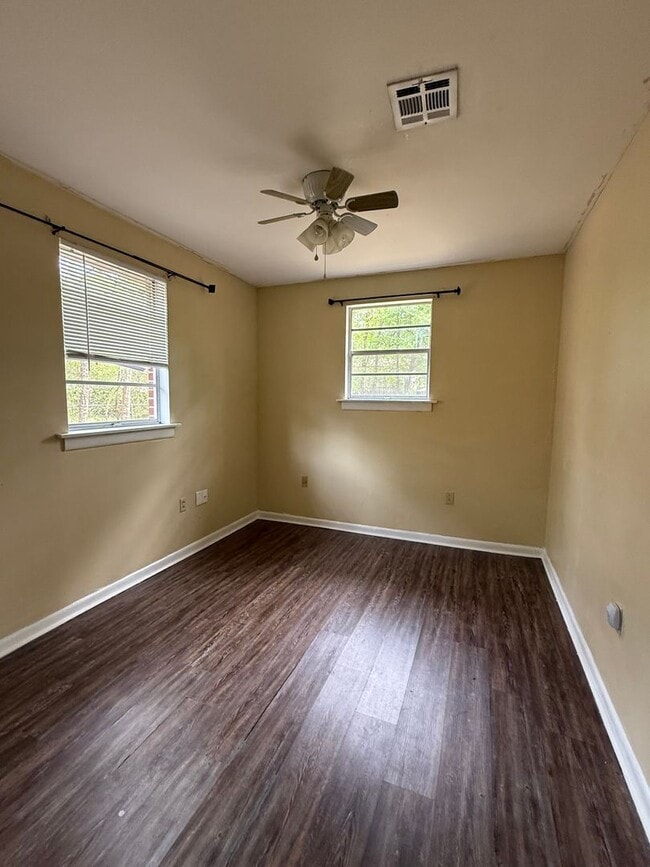 Photo - Room To Stretch