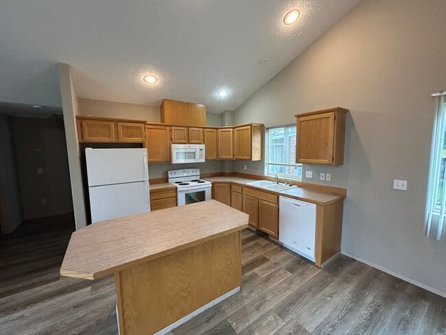 Photo - 1028 E 29th Ave Unit 1030