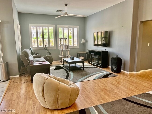 Photo - 10545 Cogswell Ave