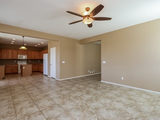 Photo - 7120 S 70th Dr