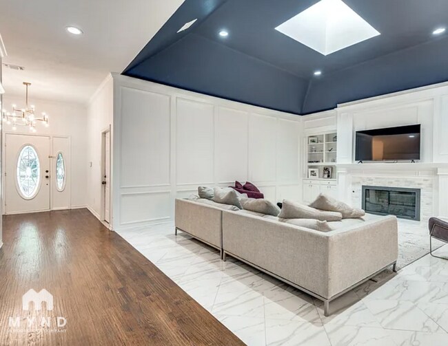 Photo - 2005 Crockett Ct