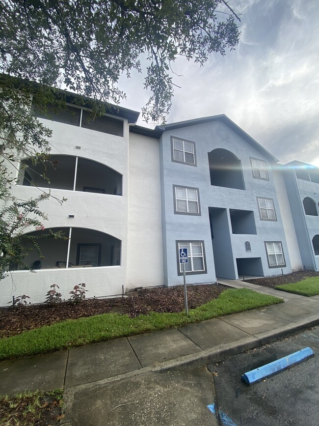 Photo - 16205 Enclave Village Dr Unidad 102