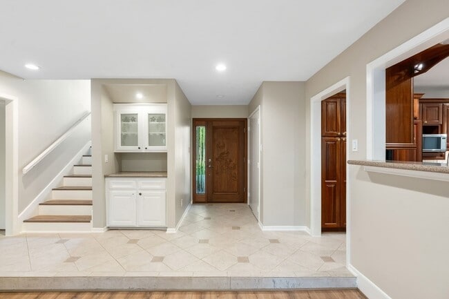 Photo - 1936 Foxtail Pl