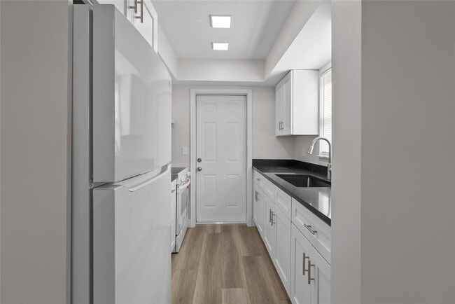 Photo - 1150 E Sample Rd Unidad 202