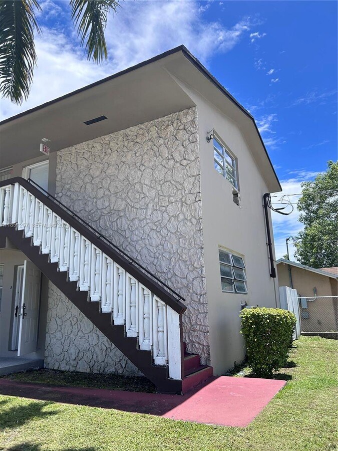 Photo - 50 NE 84th St Unit 1-3-6