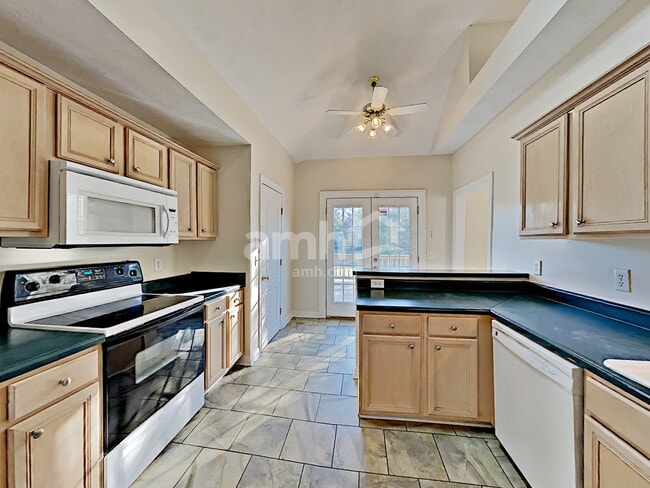 Photo - 622 Creekfront Dr