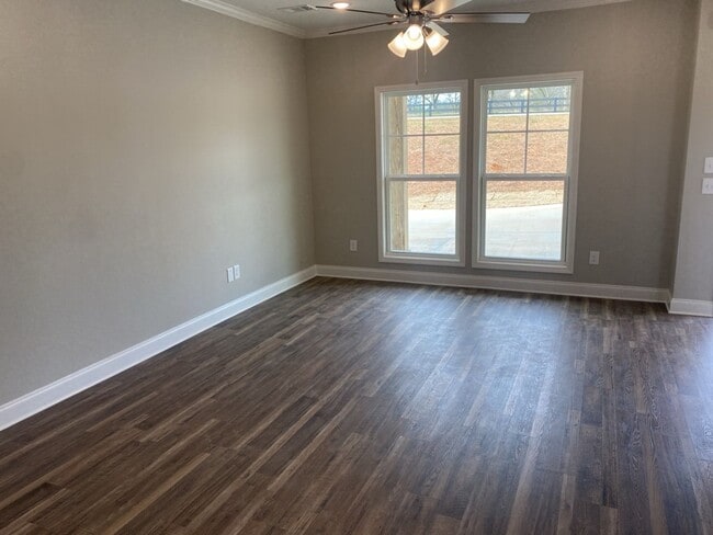 Photo - r38 Unit r38