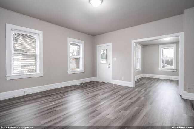 Photo - 213 Manitowoc St Unit 213 Manitowoc St.