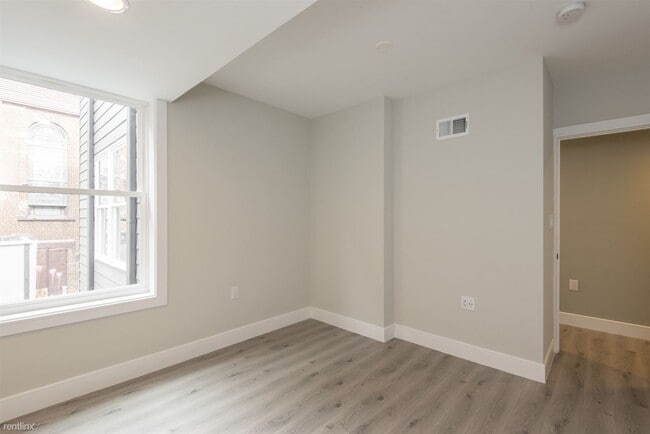 Photo - 1133 E Columbia Ave Unit 204