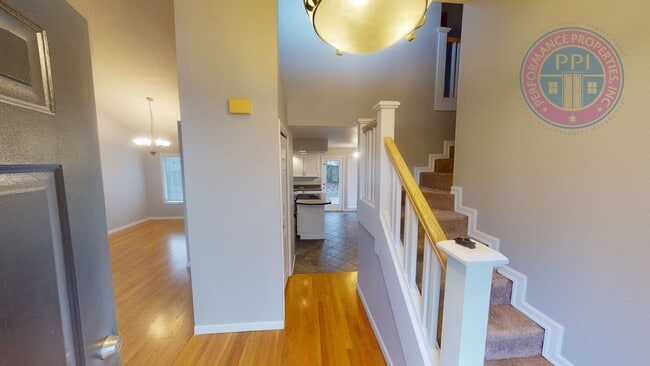 Photo - Beaverton / Stylish Open Floor Plan - 5 Bedrooms, 3 Car Garage, Central Air