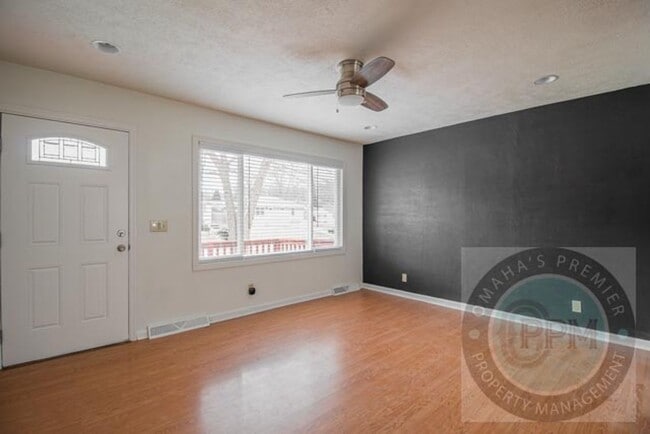 Photo - Modern 3 Bedroom / 2 Bathroom Home | Near Aksarben