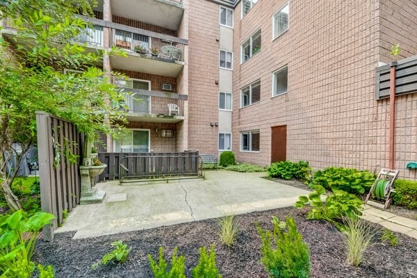 Photo - Tierra Vista Manor