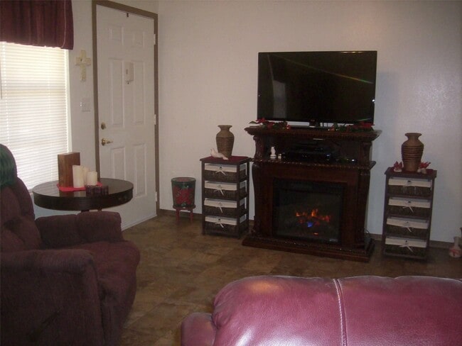 Photo - 101 Seniors Ave