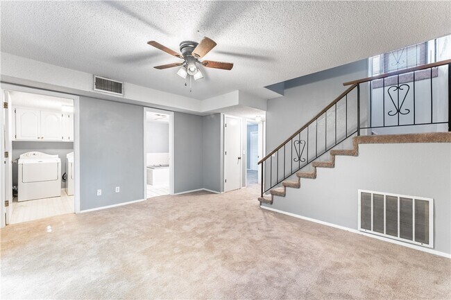 Building Photo - 26 Dogwood Cir