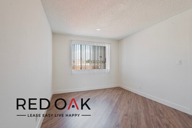 Photo - 310-314 S Kenmore Ave Unidad 306