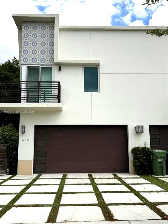 Building Photo - 540 SW 6th Ave