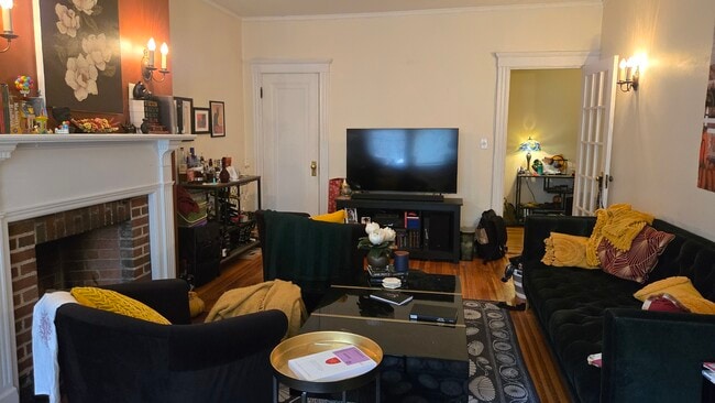 Photo - 1986 Commonwealth Ave Unit 4