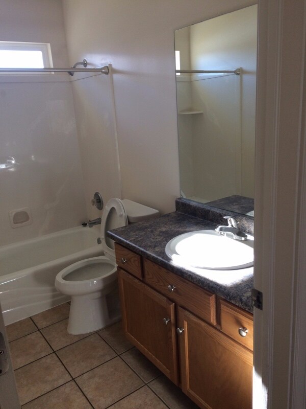 Photo - 1884 Shepard Ln