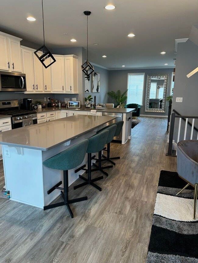 Photo - 3 Bedroom 2.5 Bathroom Open Floor Plan