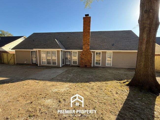 Photo - 4627 Chelwood Dr