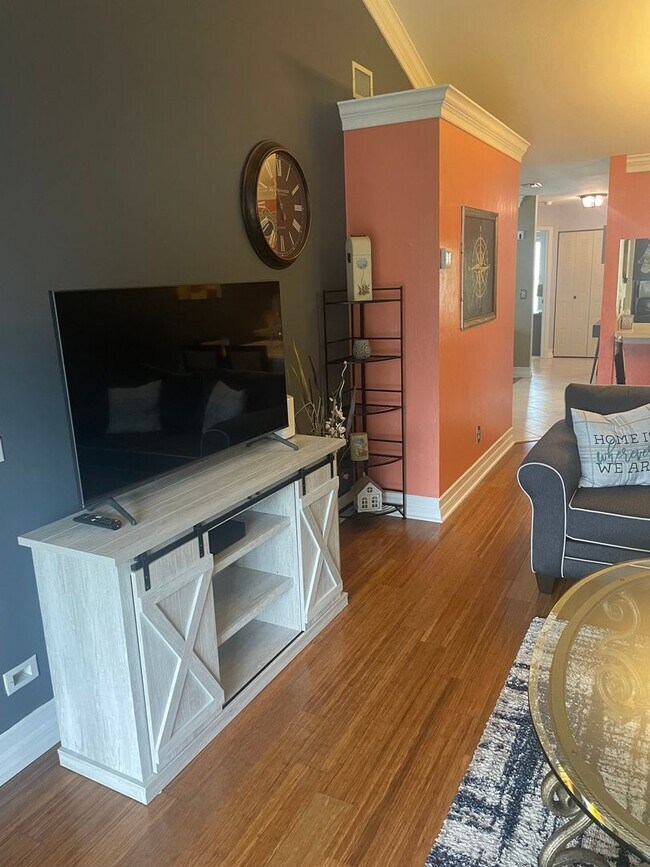 Photo - 2 /Br- 2 bath + den