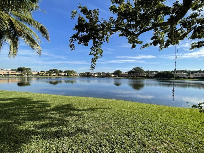 Photo - 10508 NW 6th St