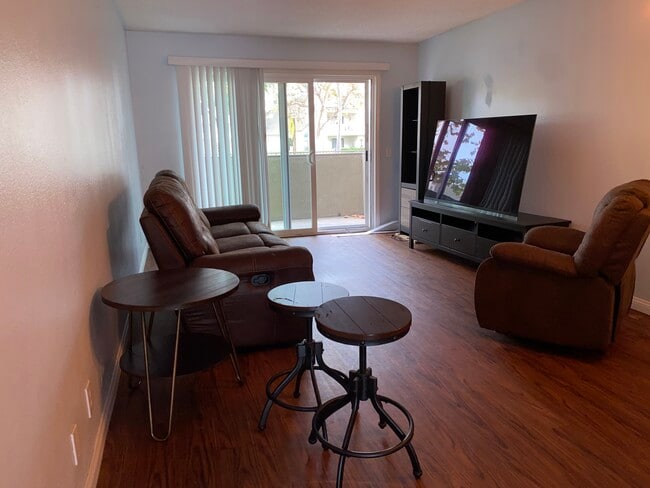 383 E Surfside Dr Unit 1