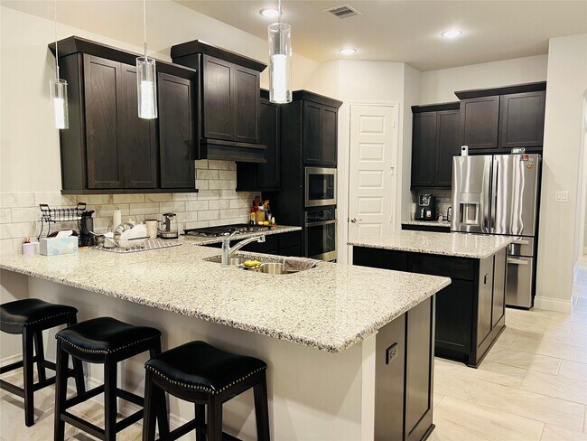 Photo - 2102 Marian Lee Ln
