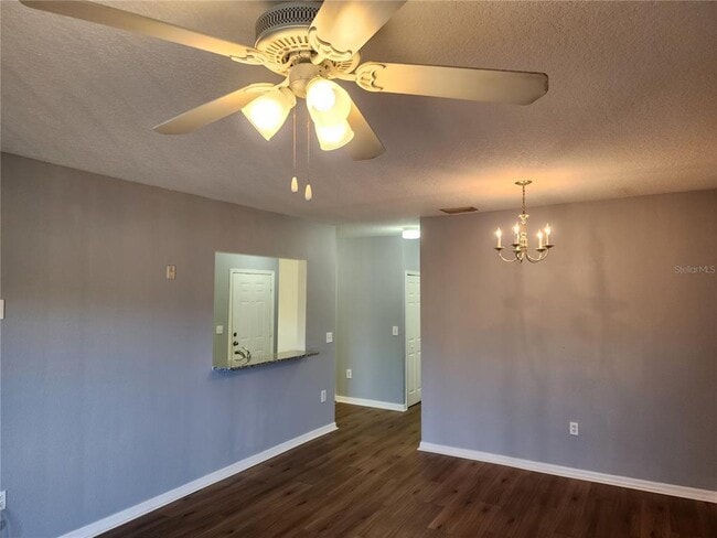 Photo - 9516 Newdale Way Unidad 201