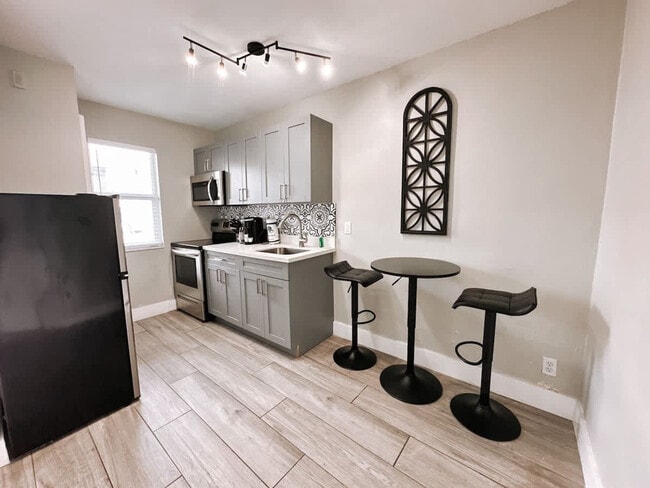 50 Davie Blvd Unit SI ID1503926P