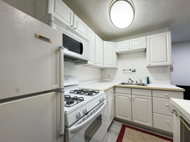 Photo - 94 Edwards St Unit 3