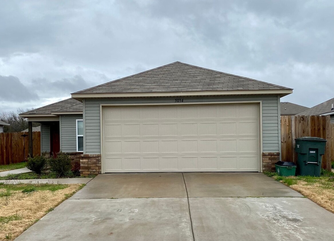 Fantastic 3 Bedroom Home - Fantastic 3 Bedroom Home