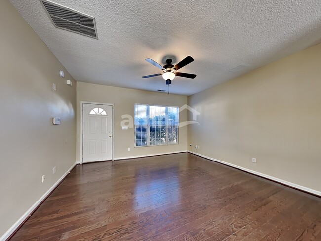 Photo - 136 N Honey Springs Ave